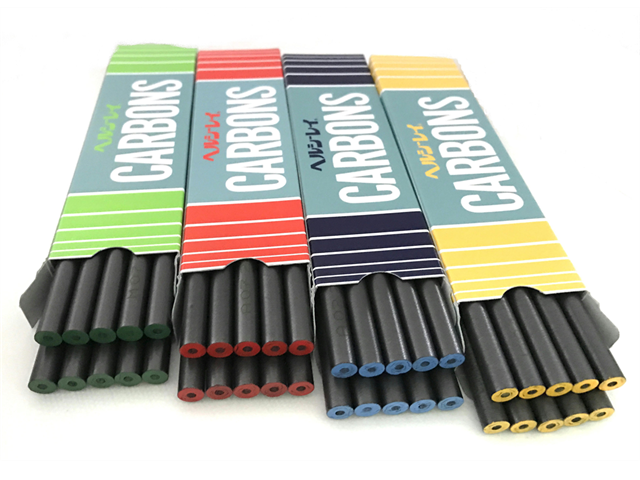 治療用カーボン | 株式会社鈴木光線治療研究所