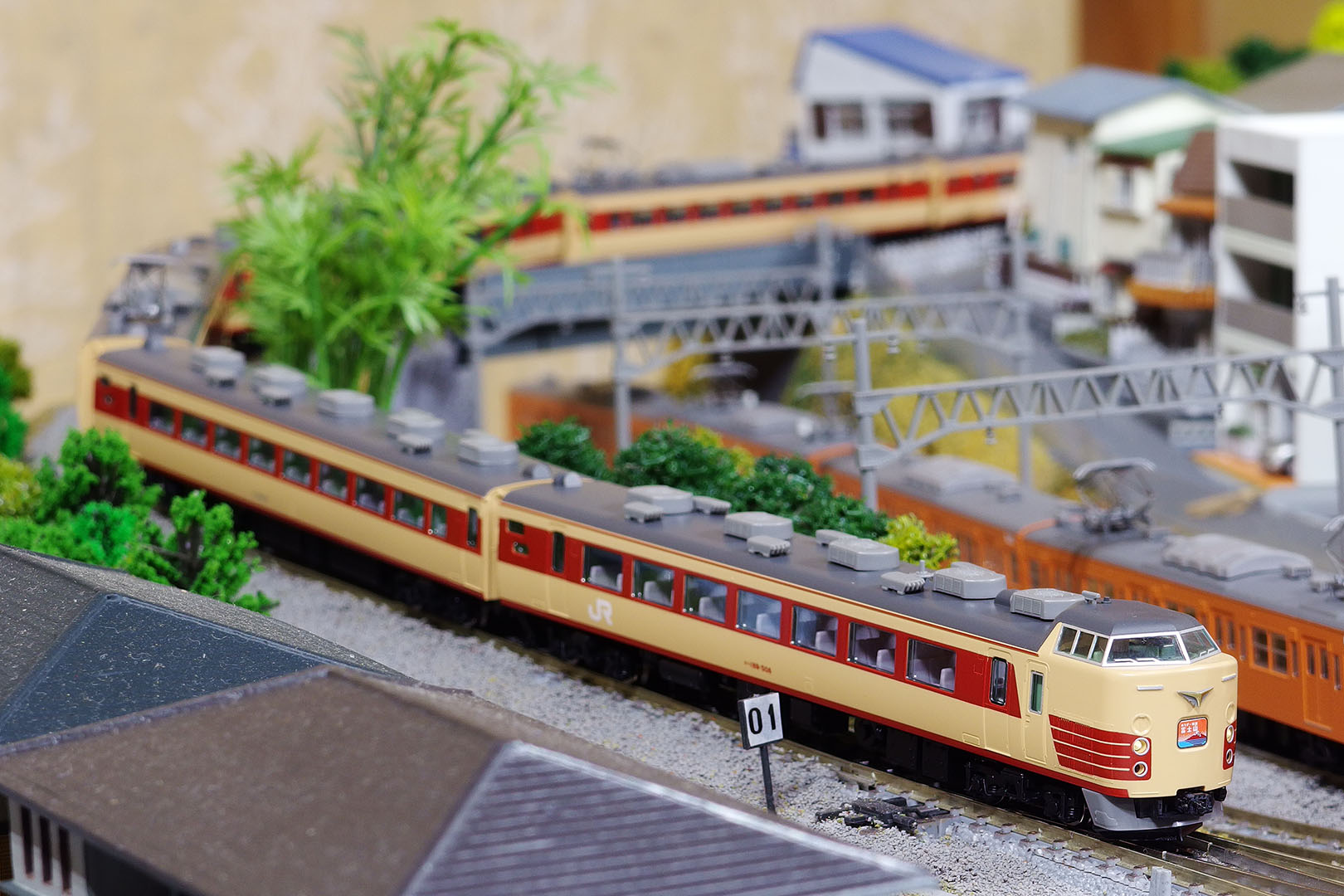 TOMIX 98601 JR 189系電車 (M51編成・復活国鉄色) セット 入線: N