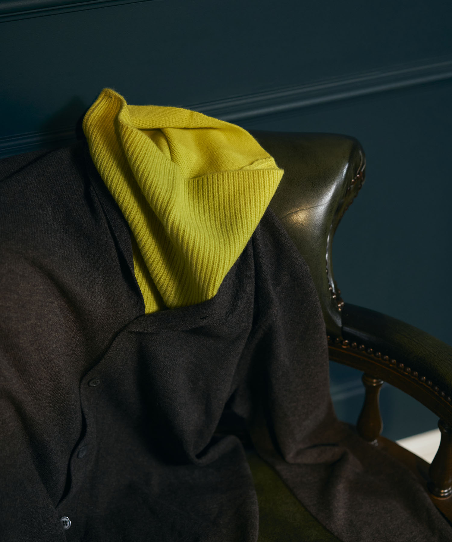 KATHARINE HAMNETT LONDON】＜UNISEX＞カシミア100% ネックウォーマー