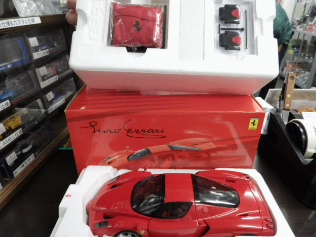 ミニカーショップグローバル - 1/18 BBR エンツォ フェラーリ 【レッド】