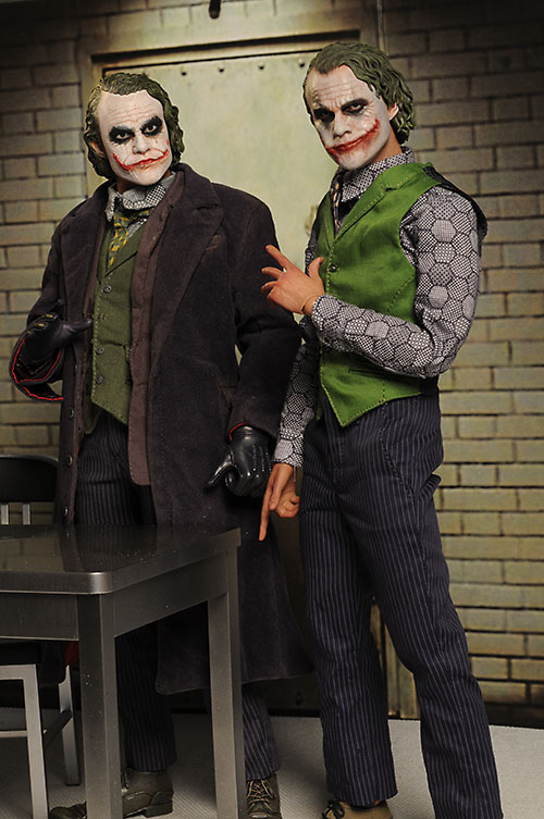 Review and photos of DX11 Joker sixth scale action figure by Hot Toys