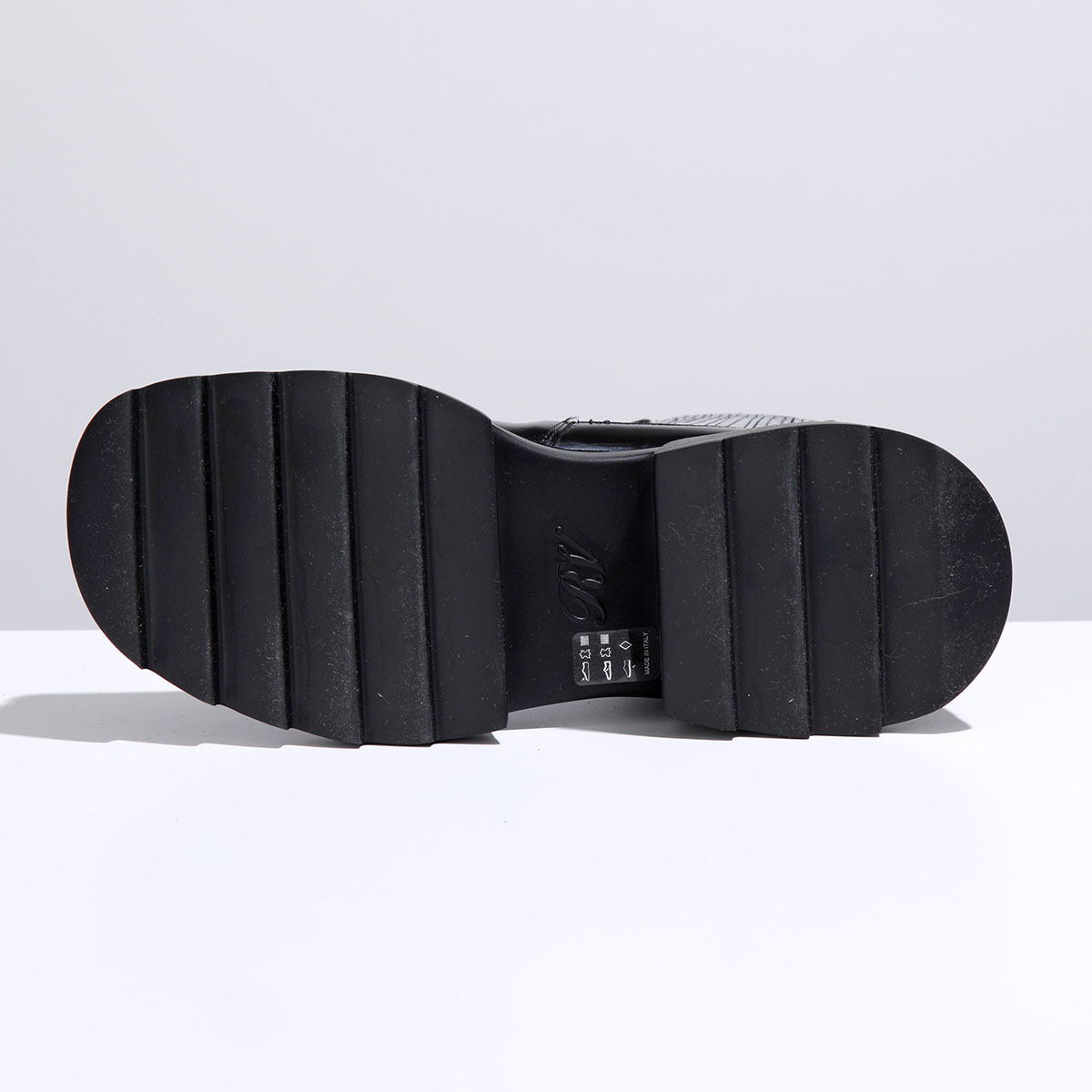 楽天市場】ROGER VIVIER ロジェヴィヴィエ ショートブーツ WALLAVIV