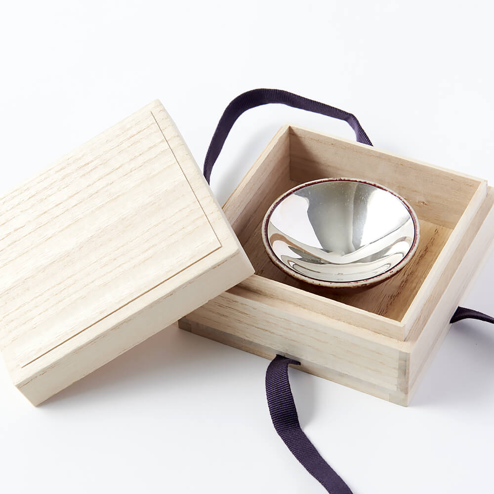 楽天市場】有限会社日伸貴金属 東京銀器 銀器信楽焼盃 桐箱付きギフト