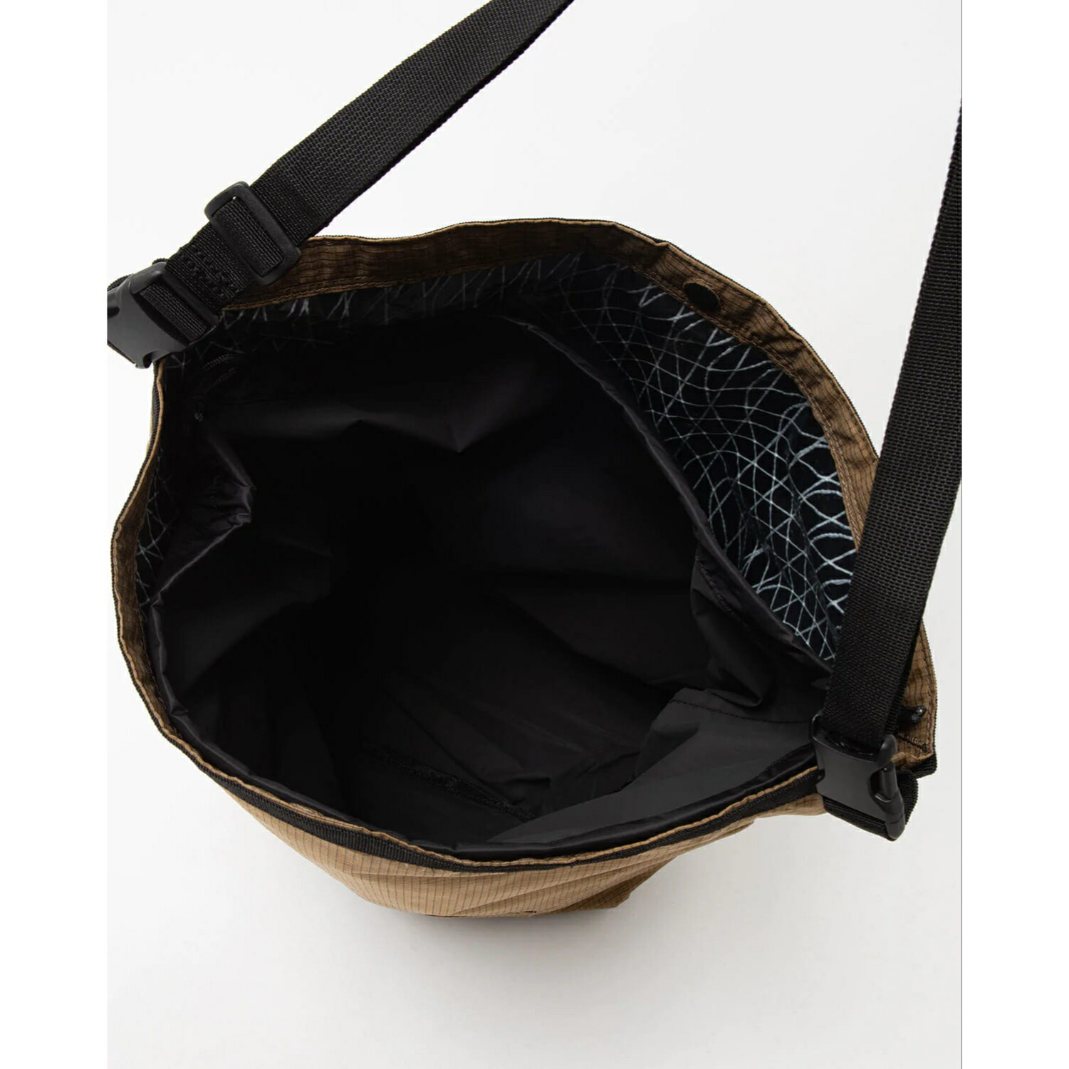 楽天市場】38エクスプローラー A38GRID-DB マルチバック ギアケース