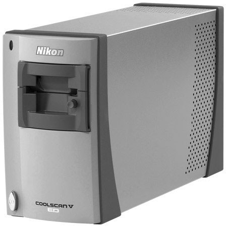 Nikon Coolscan V-ED 35mm Film Scanner with USB 2.0 Interface. #9239