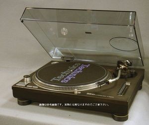 送料着払いTechnicsSL-1200MK3×2台 引取りは割引 ジャンク