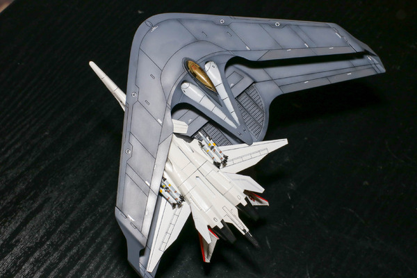 エースコンバット』コトブキヤ1/144「X-49 ナイトレーベン」プラモデル
