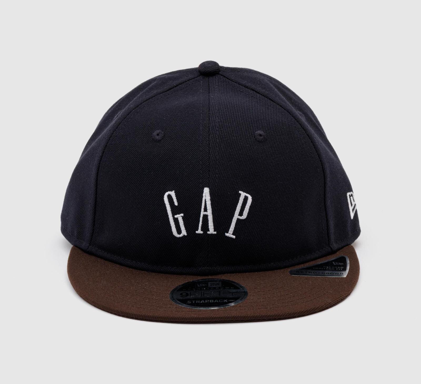 GAP×ニューエラのベースボールキャップ、アメリカ国旗＆クリスマス着想