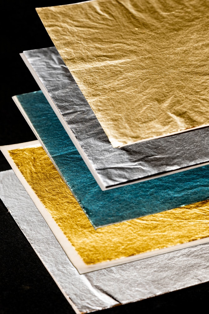 純金箔・金属箔粉は変わらぬ温もりと輝き・京都金属箔粉株式会社