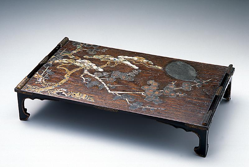 梅月文螺鈿蒔絵文台 - MIHO MUSEUM