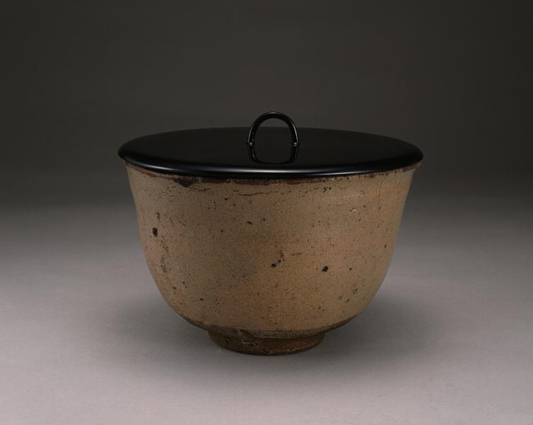 奥高麗水指 銘 明月 - MIHO MUSEUM