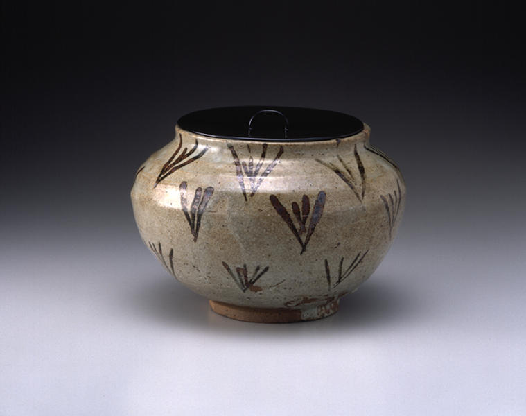 絵唐津水指 銘 十字むしもち - MIHO MUSEUM