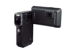 防塵・耐衝撃に加えて新たに10m防水と－10℃までの耐低温対応