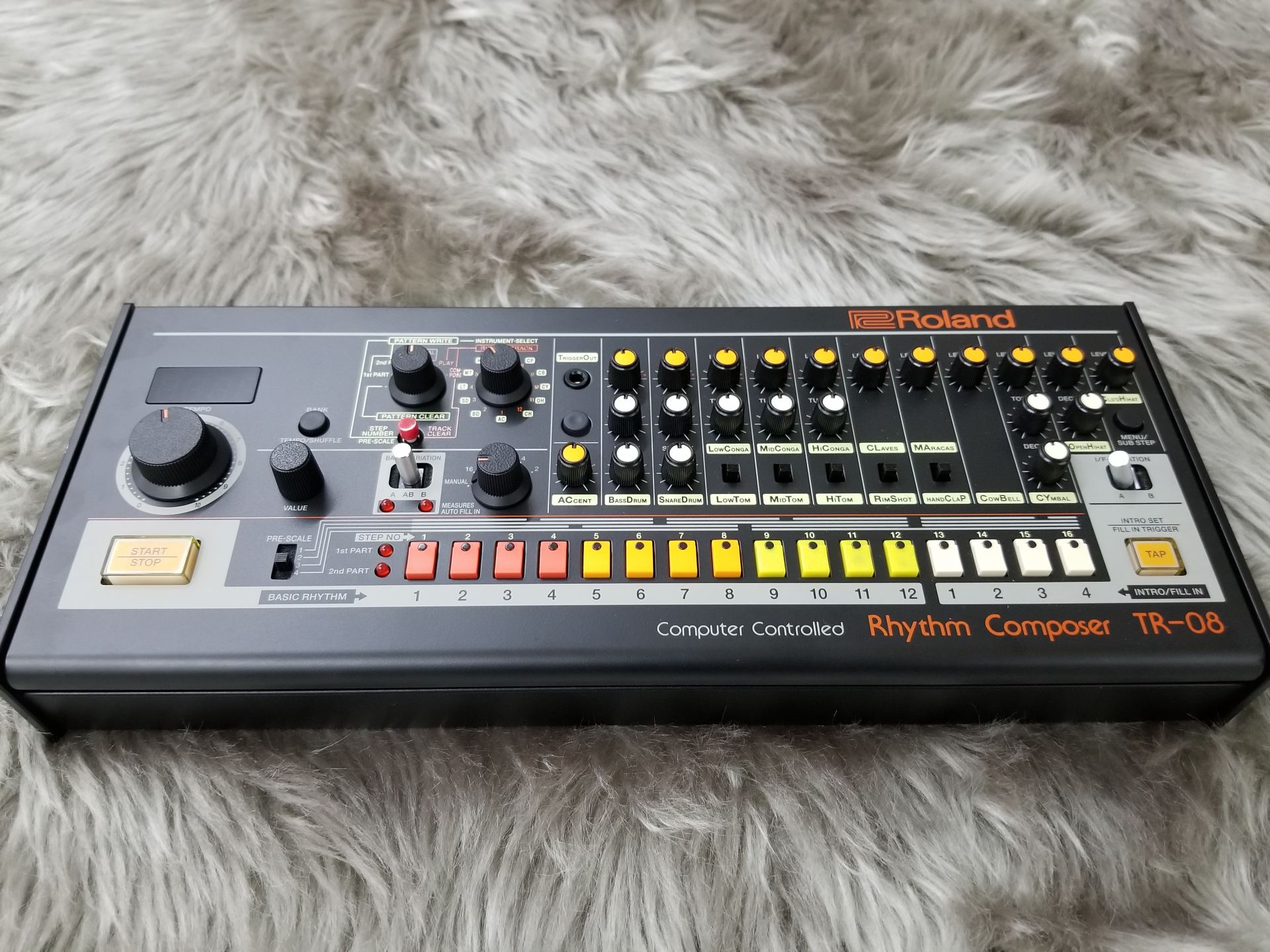 新製品・リズムマシン】Roland TR-08入荷いたしました 数量限定品です