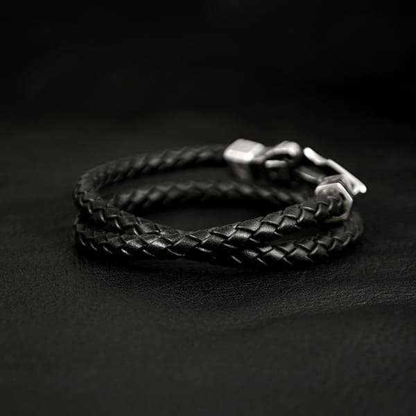 編革レザーブレスレット（ブラック）×シルバー ゴシック調 [DB-083]