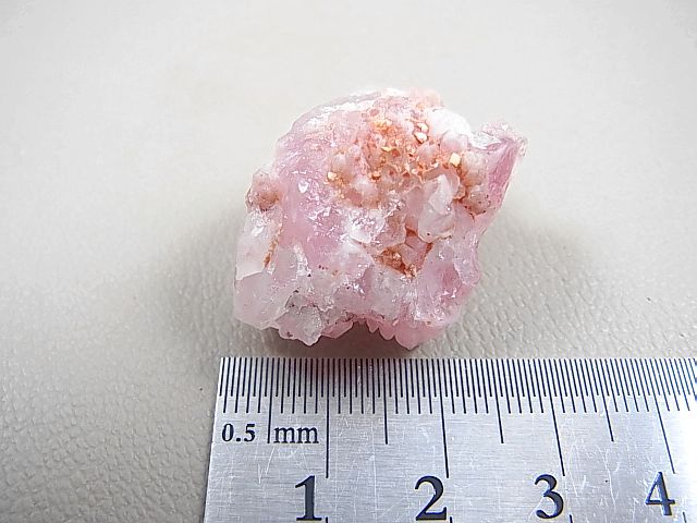 ブラジル産ローズクオーツ結晶（紅水晶）原石13.4g - パーフェクト