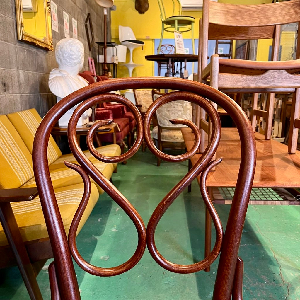 TON社 ベントウッドチェア ダイニングチェア No.4カフェダウムチェア