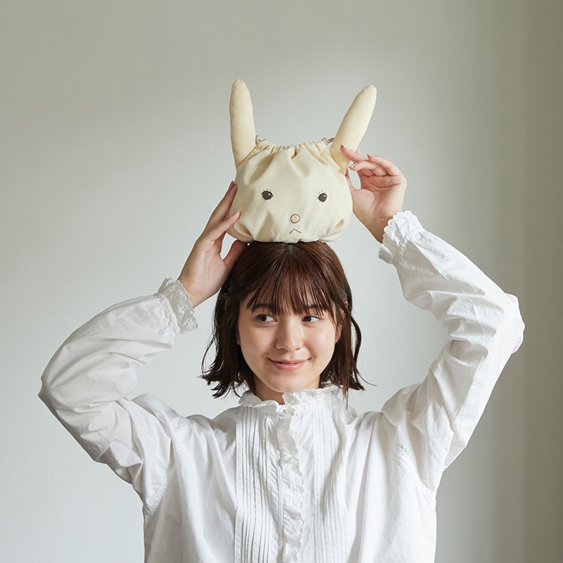 lapi lapi（ラピラピ）さんの大人がときめく動物刺繍 うさぎの巾着