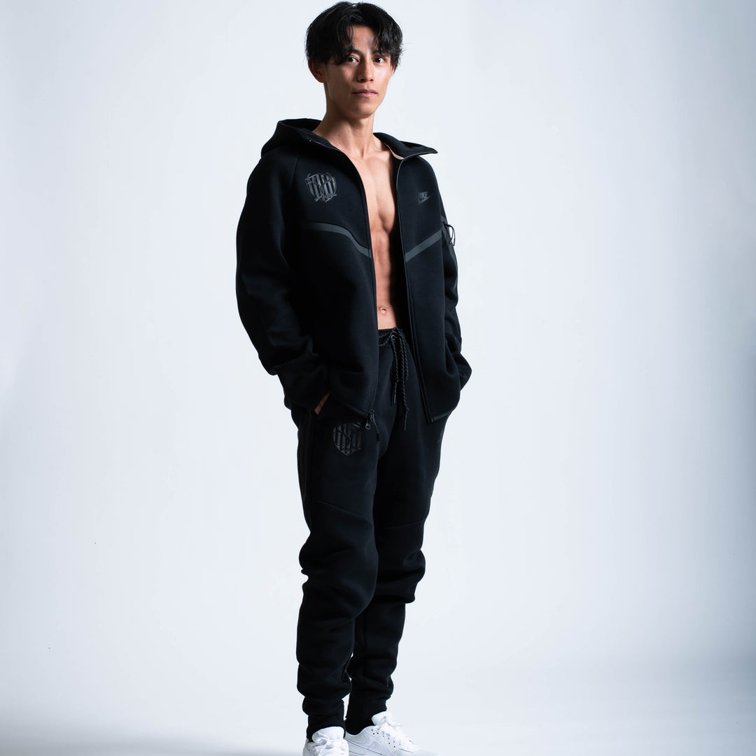 NIKE テックフリースWRフルジップL/Sフーディ（ブラック） – 鹿島