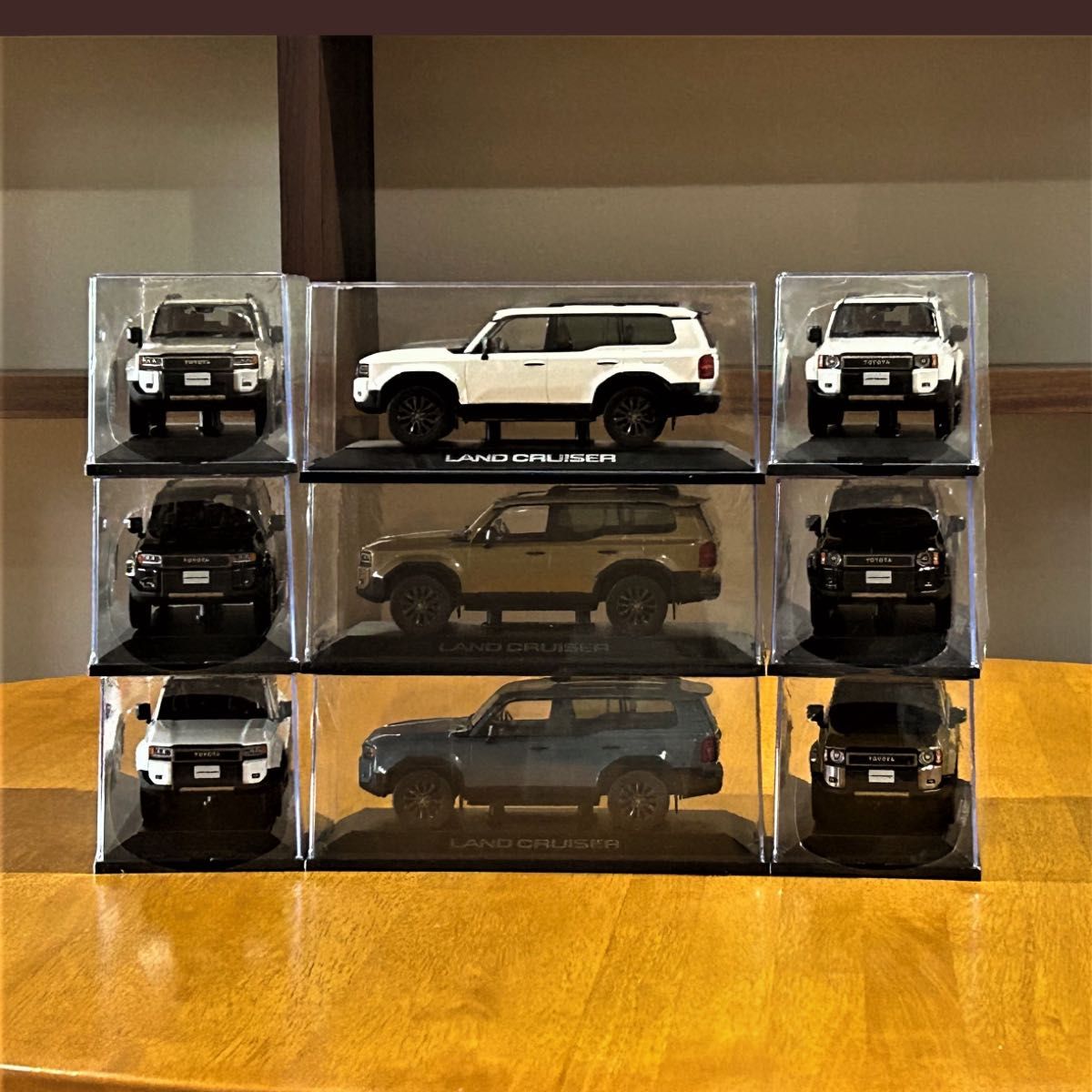トヨタ博物館 新型 ランドクルーザー250 1/30カラーサンプルミニカー