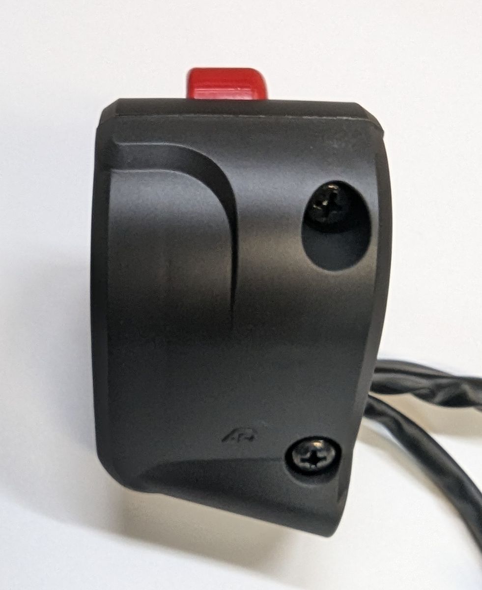 新品 ゼファー400(1993～1995年式)用 カワサキ純正・右スイッチ