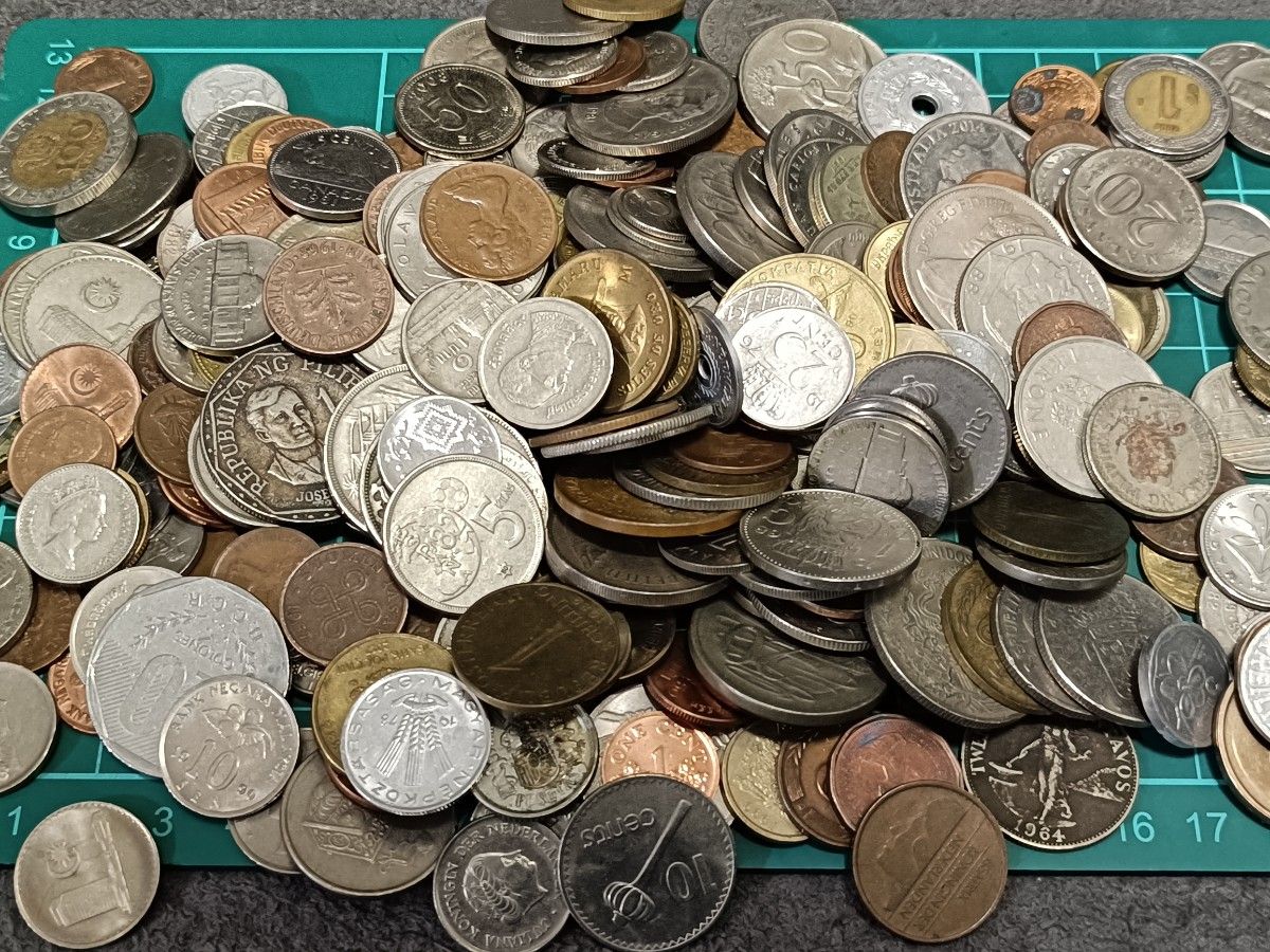 外国 コイン まとめ② 約1Kg 雑銭 世界 硬貨 古銭 外貨｜Yahoo!フリマ
