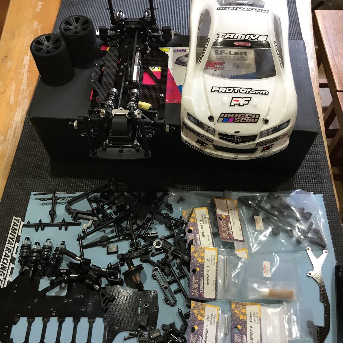 アトラス BEAT E54☆カスタムカーボンシャーシ アトラス BEAT E54