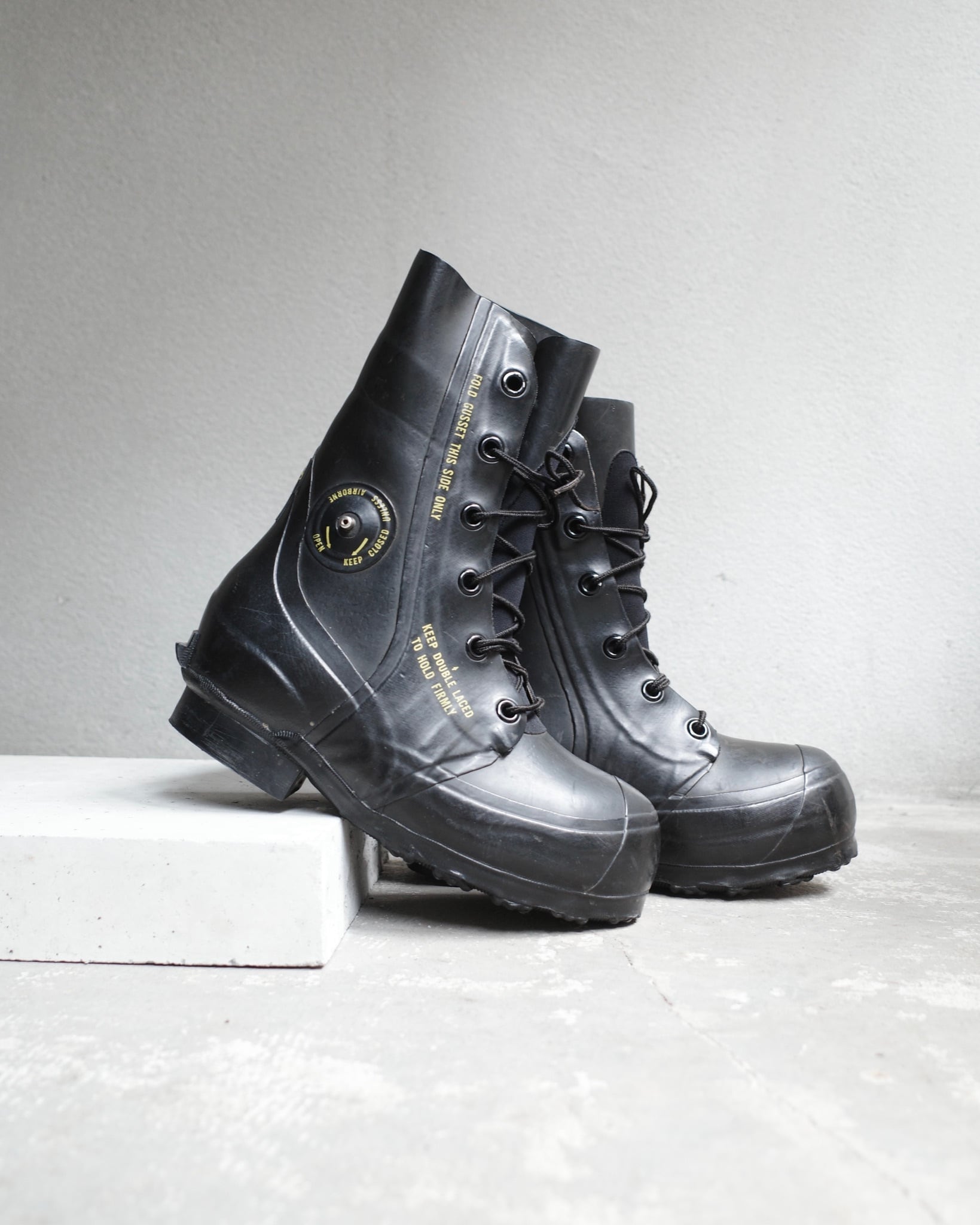 80s U.S.Army】bunny boots | used.memento