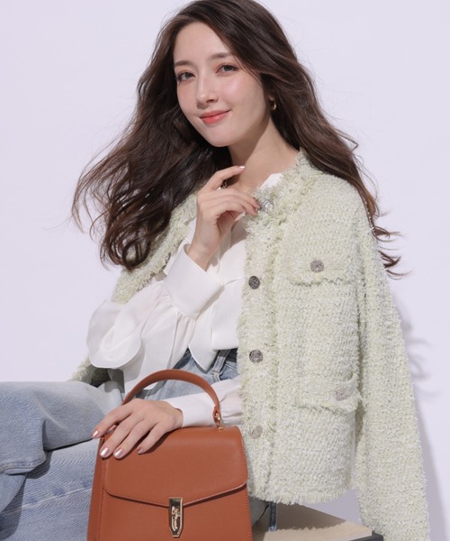 Apuweiser-riche（アプワイザーリッシェ）の「フリンジツイードニット