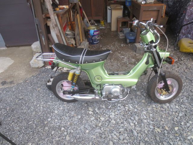 シャリー後期に前期のシート付けた（ホンダ シャリー）by うりぴょん