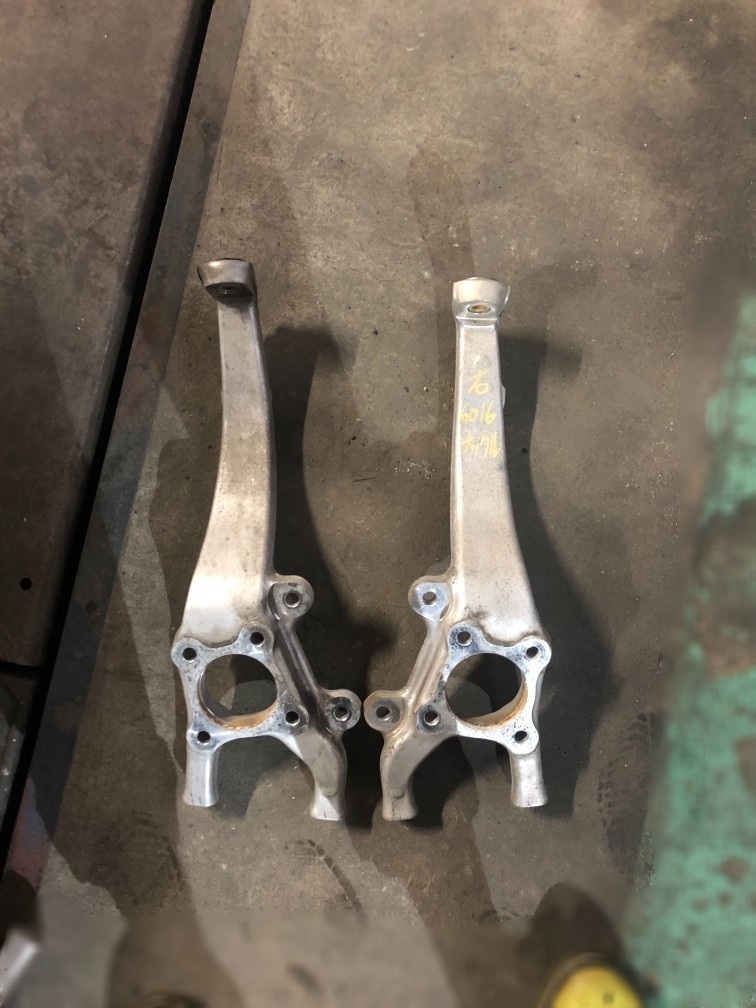 IS純正ナックルへ交換(^^)v（トヨタ クラウンアスリート・S210系）by