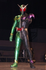 新・仮面ライダーは“2人で1人”の「仮面ライダーW」 | オリコンニュース