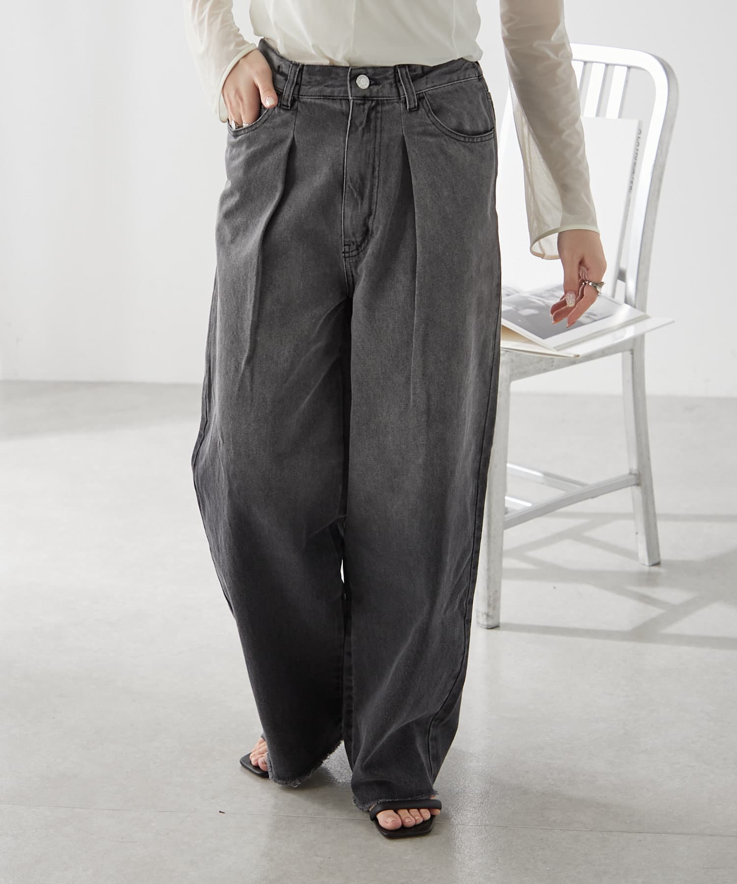 NUNIFE】 グラデーションデニムタックパンツ | Remind me and forever