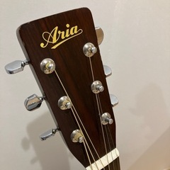 ARIA Japanビンテージアコースティックギター(ビンテージハードケース付き)