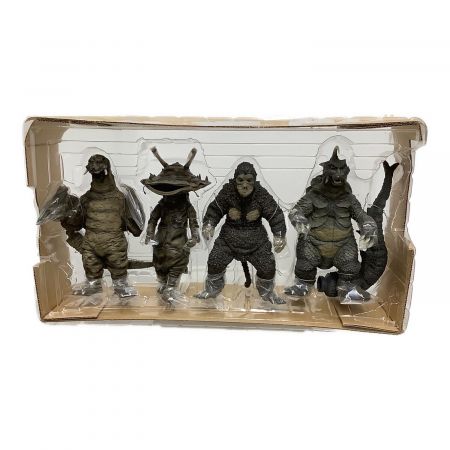 GARAGE TOY (ガレージトイ) ウルトラQ 超限定BOX豪華セット エクス