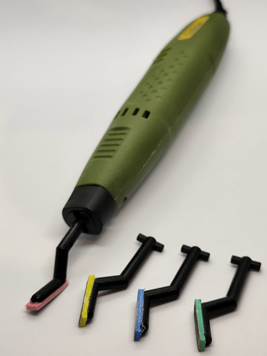 プラモデル用ペンサンダー活用ガイド｜神ヤス貼付・騒音対策・速度調整DIY