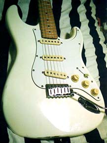 ストラトキャスターを改造するならここをチェック！～Fender Japan STM