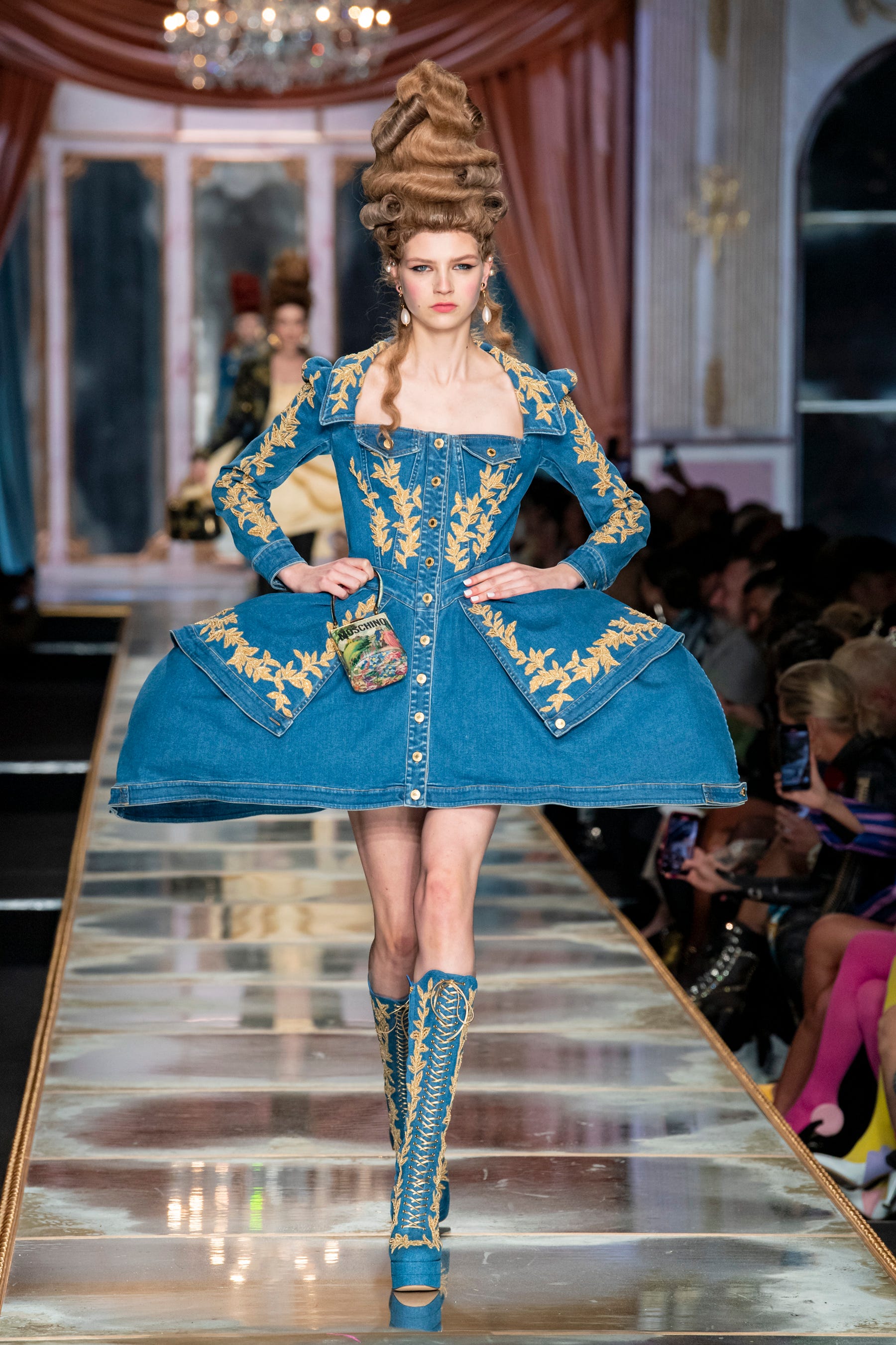 モスキーノ（MOSCHINO）｜2020秋冬コレクション