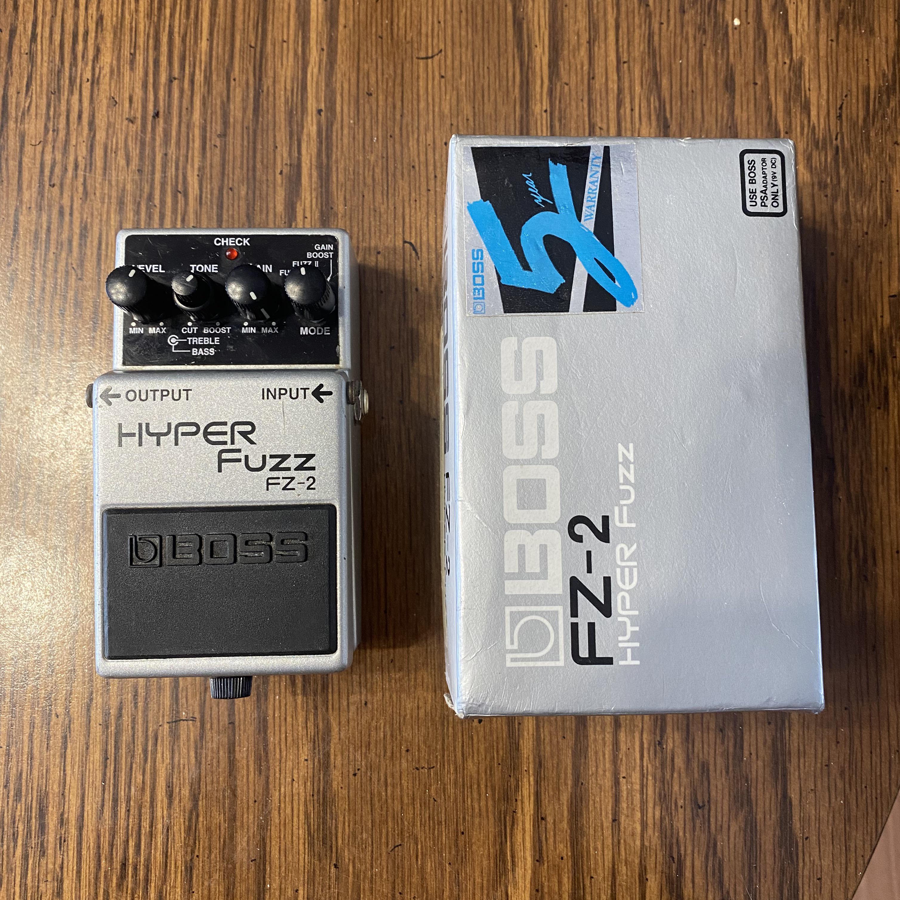 NPD] Boss FZ-2 Hyper Fuzz、箱付き！ : r/guitarpedals