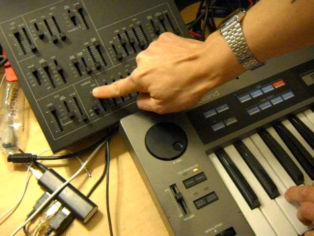 TESTING Roland PG-300 Programmer for Alpha Juno 1 & 2 Synthplus