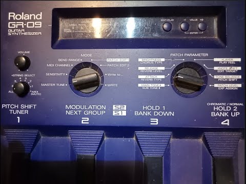 Roland GR-09 - YouTube