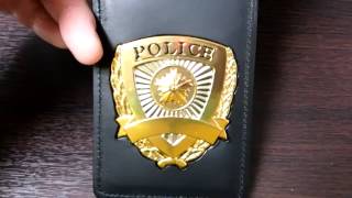 オリジナル警察手帳（レプリカ） 演劇、撮影小道具 エンブレムのつくり