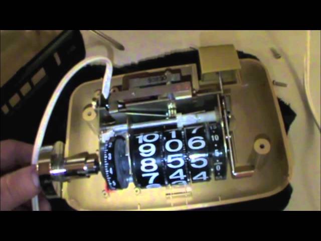 Vintage Sankyo Seiki Mechanical Digital Clock - YouTube