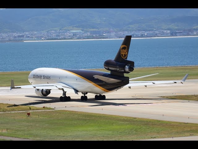 絶滅寸前 マクドネルダグラス UPS MD-11 関西空港離陸 Endangered