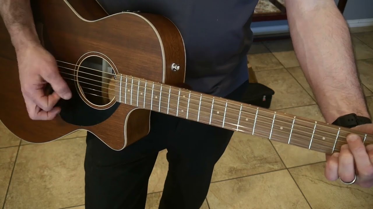 Fender Newporter Special Natural - YouTube