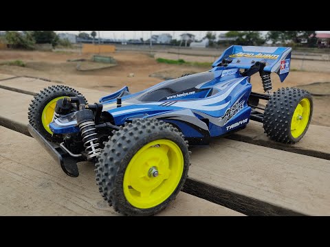 エアロアバンテ全開アタック【スカイホビー】タミヤDF02ラジコン - YouTube