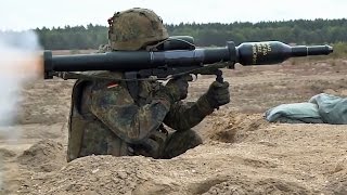 パンツァーファウスト3無反動砲(110mm個人携帯対戦車弾) - Panzerfaust
