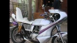 旧車 旧車會 気合250 GSX250E ザリ 三段シート ロケットカウル - YouTube