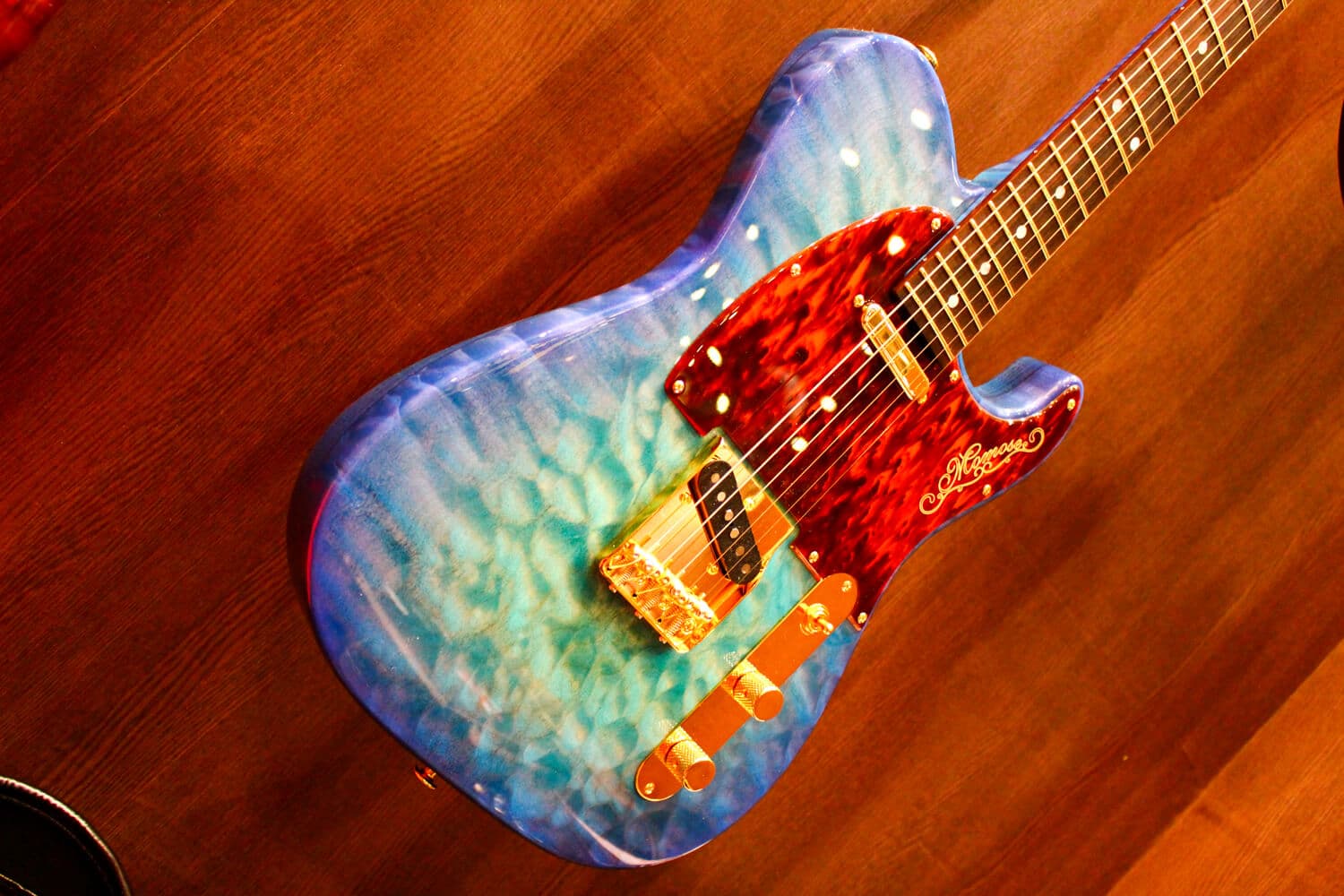 モモセ（MOMOSE Custom Craft Guitars）【エレキギター博士】