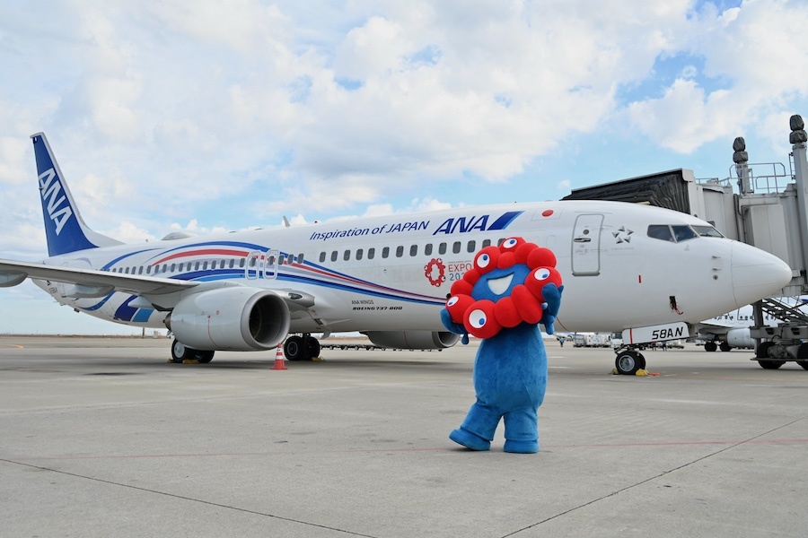 初便の乗客に“アクアフレッシュ” ANA、万博記念「EXPO2025 ANA JET